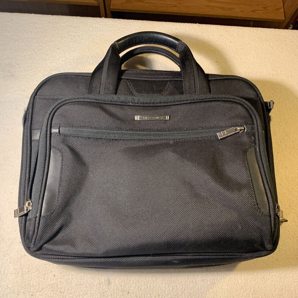 Briggs and Riley briefcase Style kb100-4 Laptop Case No Shoulder Strap